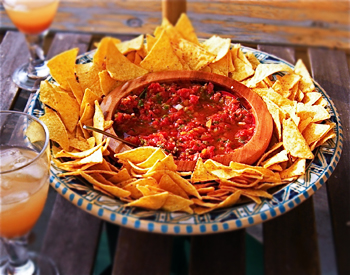 fresh_salsa Fresh Salsa with Tortilla Chips